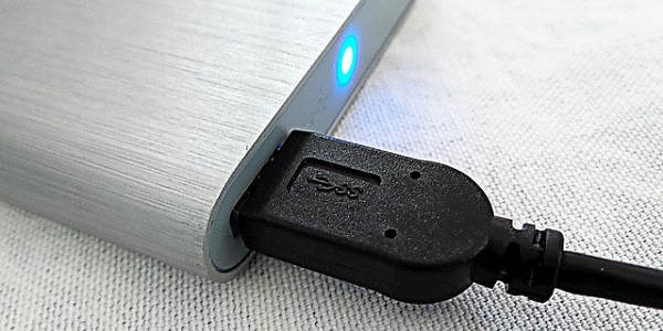 Pretvorite svoj stari čvrsti disk u USB spoljni čvrsti disk
