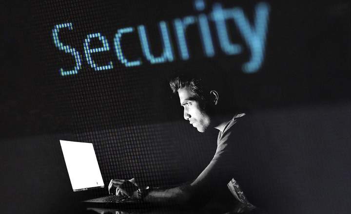 17 nemokamų internetinių kompiuterių saugumo ir kibernetinio saugumo kursų